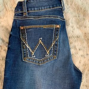 Wrangler low rise stretch Jeans size 5/36